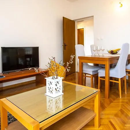 Apartments Toce