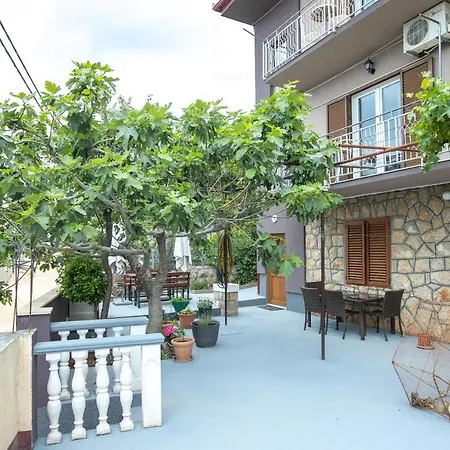 Appartamento Apartments Toce Starigrad Paklenica