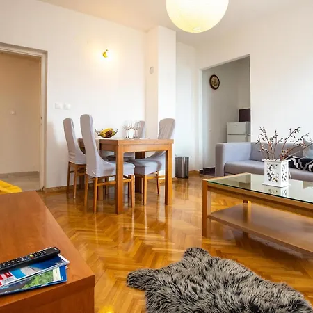 Apartments Toce Appartamento Starigrad Paklenica