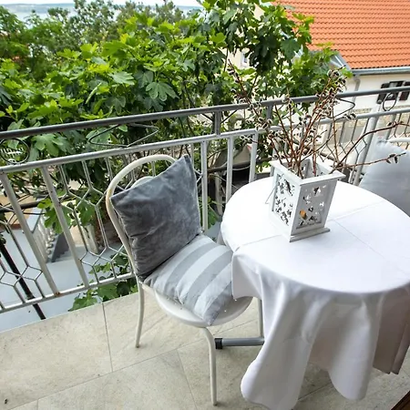 Appartamento Apartments Toce Starigrad Paklenica